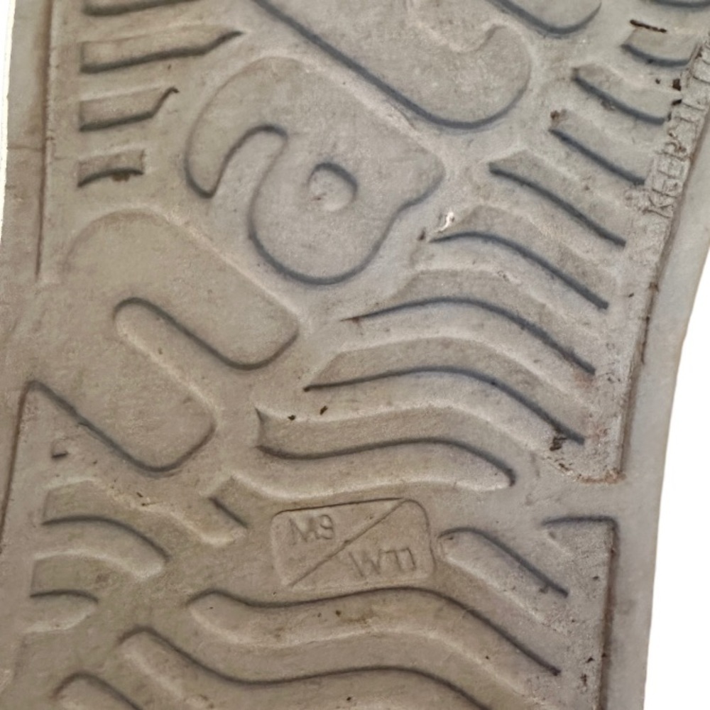 Native Shoes‎ - Picture 7 of 7